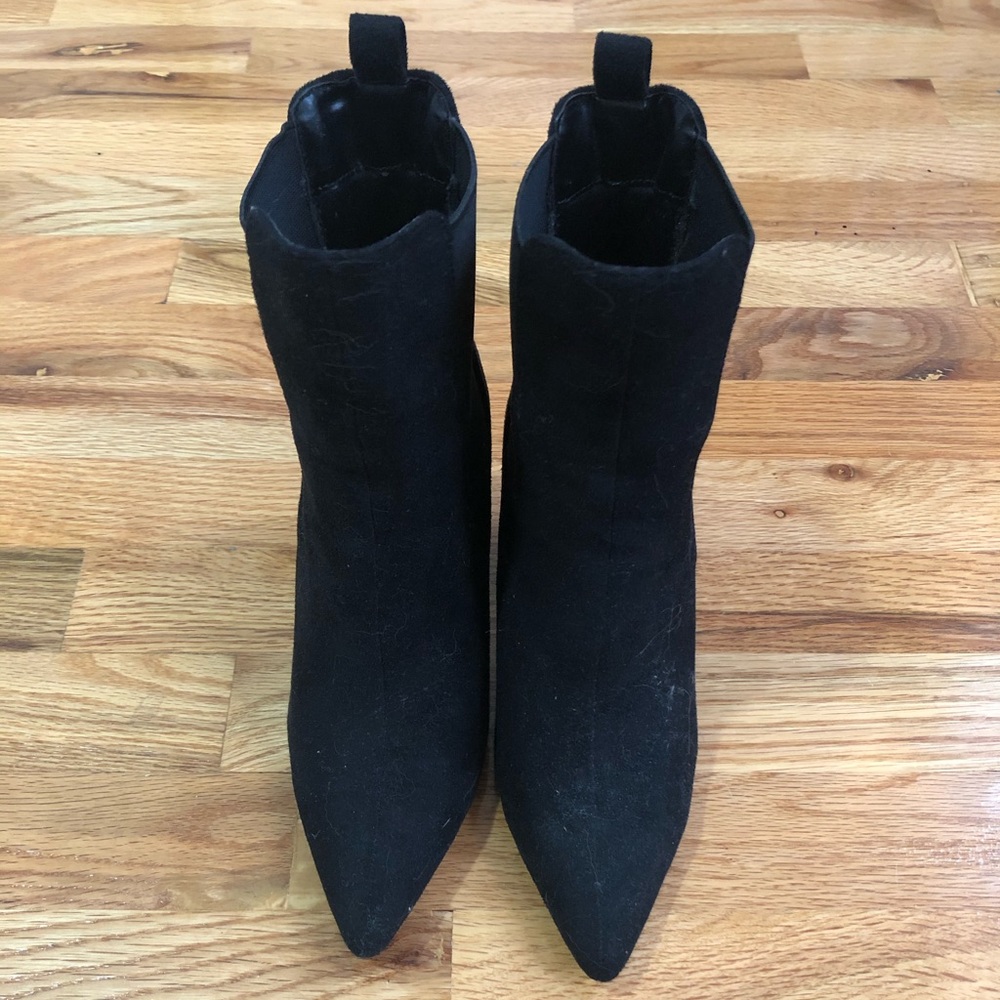 Pretty Little Thing black booties